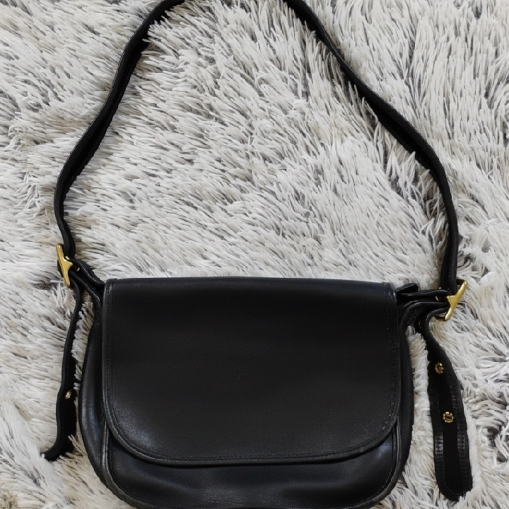 Coach Black Leather Shoulder Bag with Gold Hardware